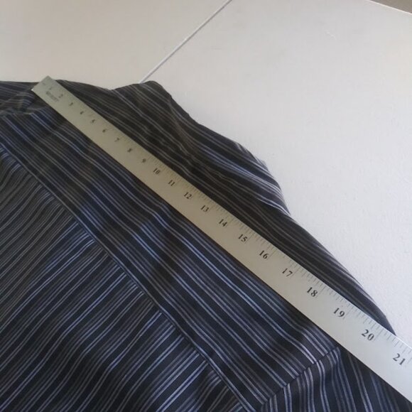 DCC woman's size 3X black, white and gray striped top - Picture 11 of 14